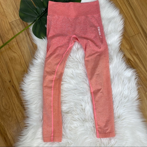 Gymshark Ombre Seamless Coral Peach Set - Picture 10 of 16